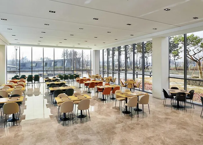 Ibis Styles Ambassador Airport T2